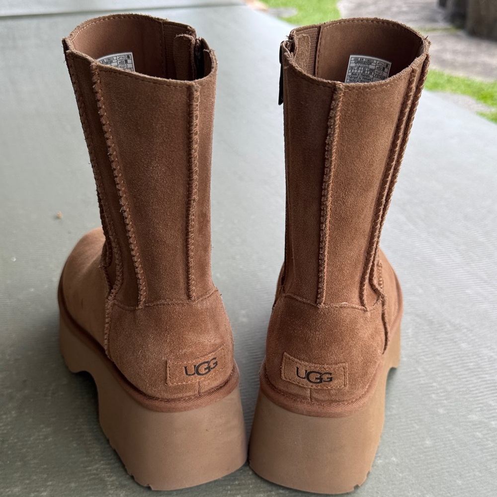 UGG Chestnut Suede Platform Boots - Picture 4 of 10